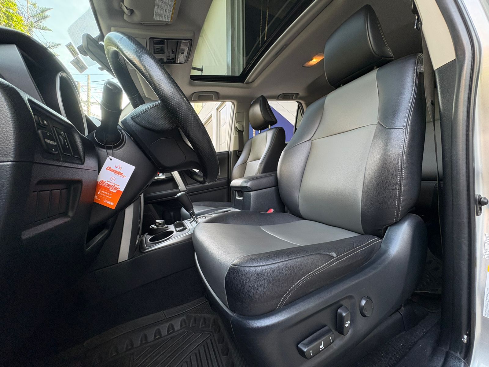 TOYOTA 4RUNNNER SR5 2018 - Imagen 13