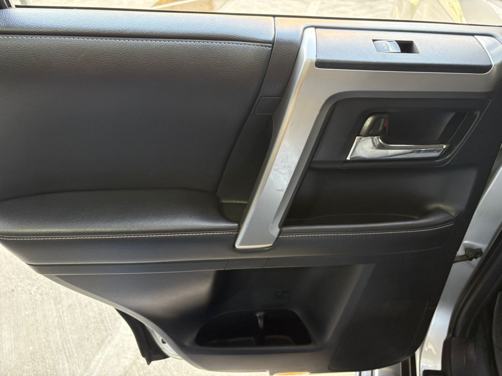 TOYOTA 4RUNNNER SR5 2018 - Imagen 17