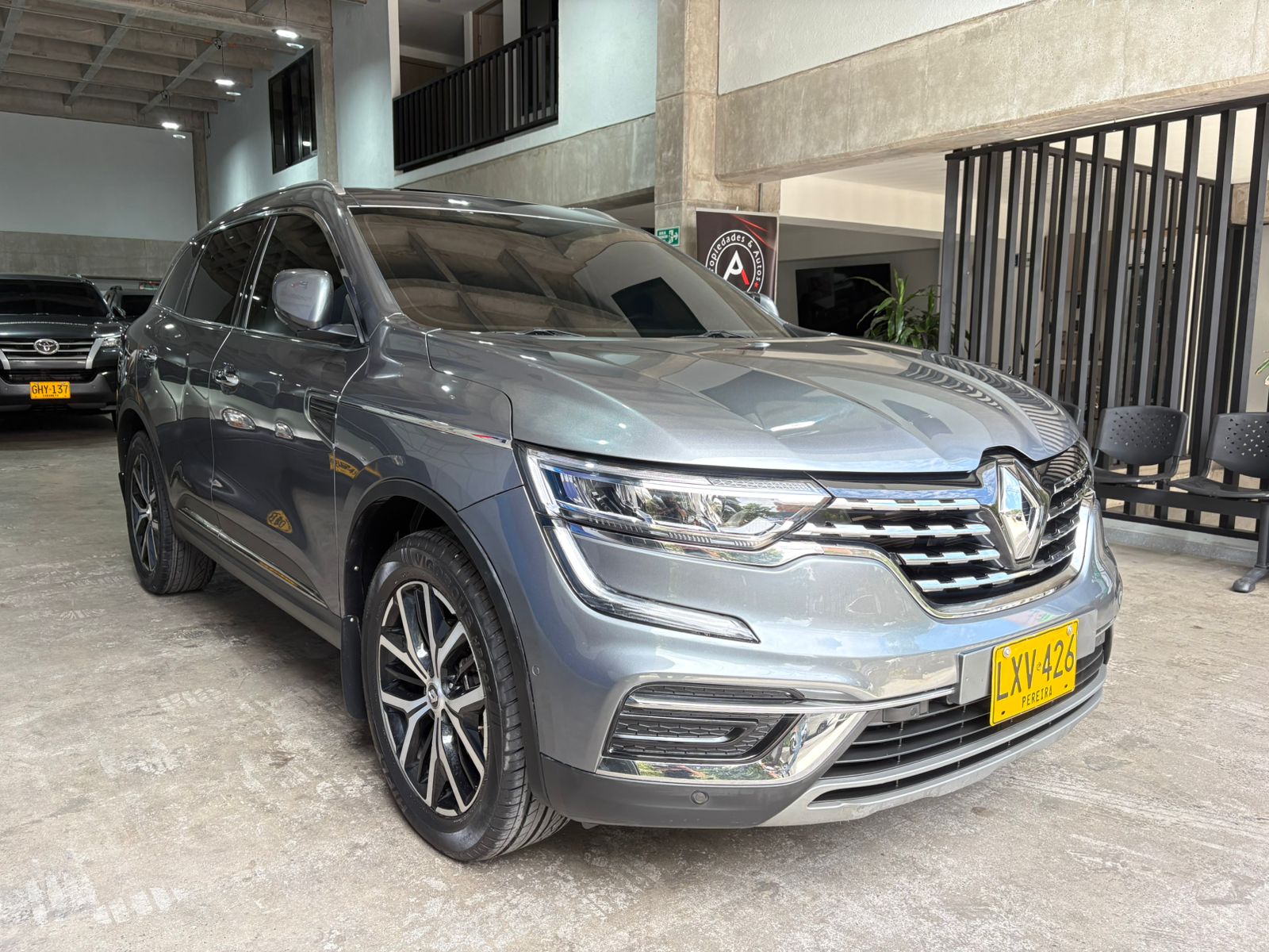 RENAULT NEW KOLEOS INTENS 2024 - Imagen 3