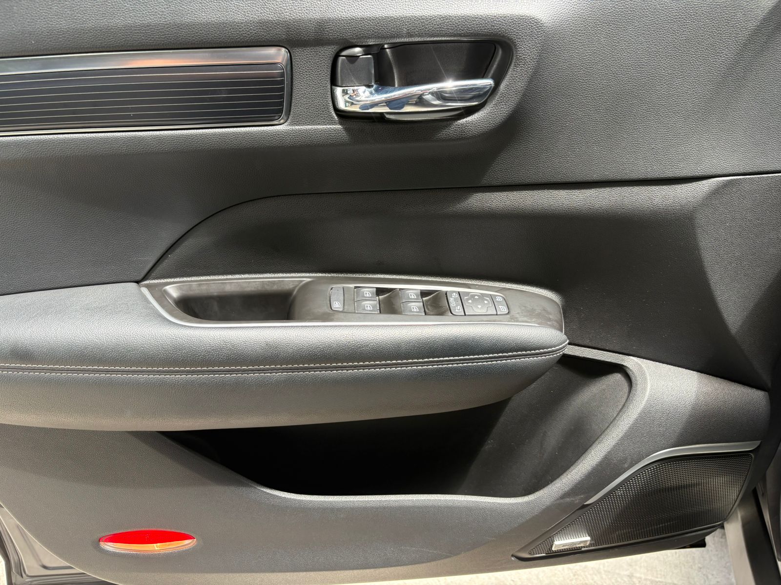 RENAULT NEW KOLEOS INTENS 2024 - Imagen 14