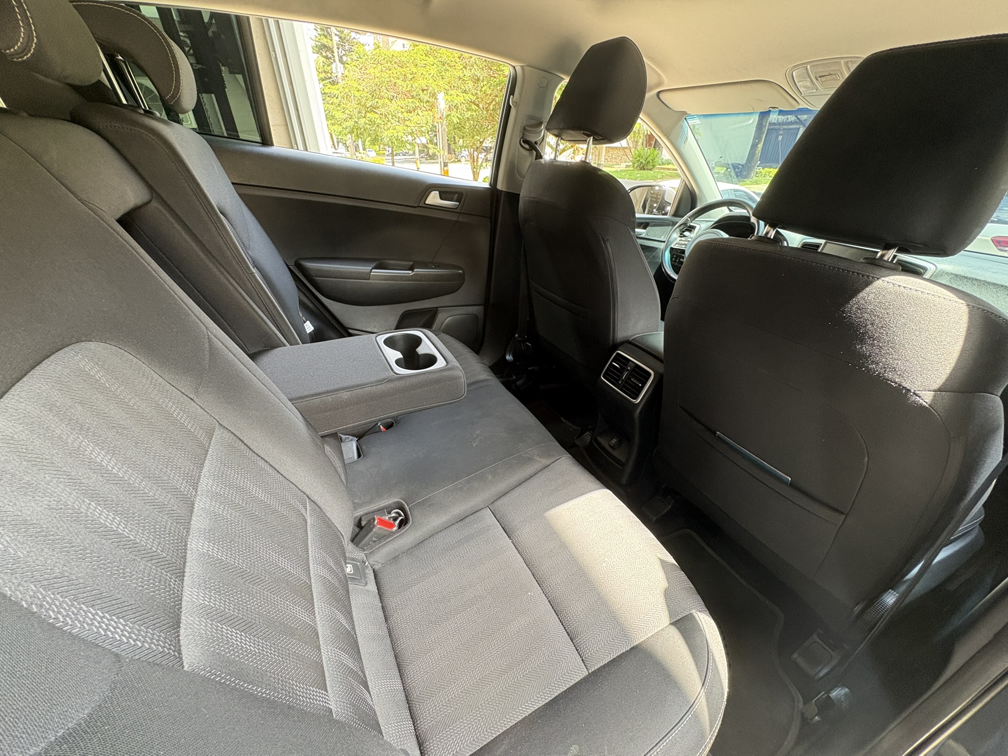 KIA SPORTAGE DESIRE 2020 - Imagen 18