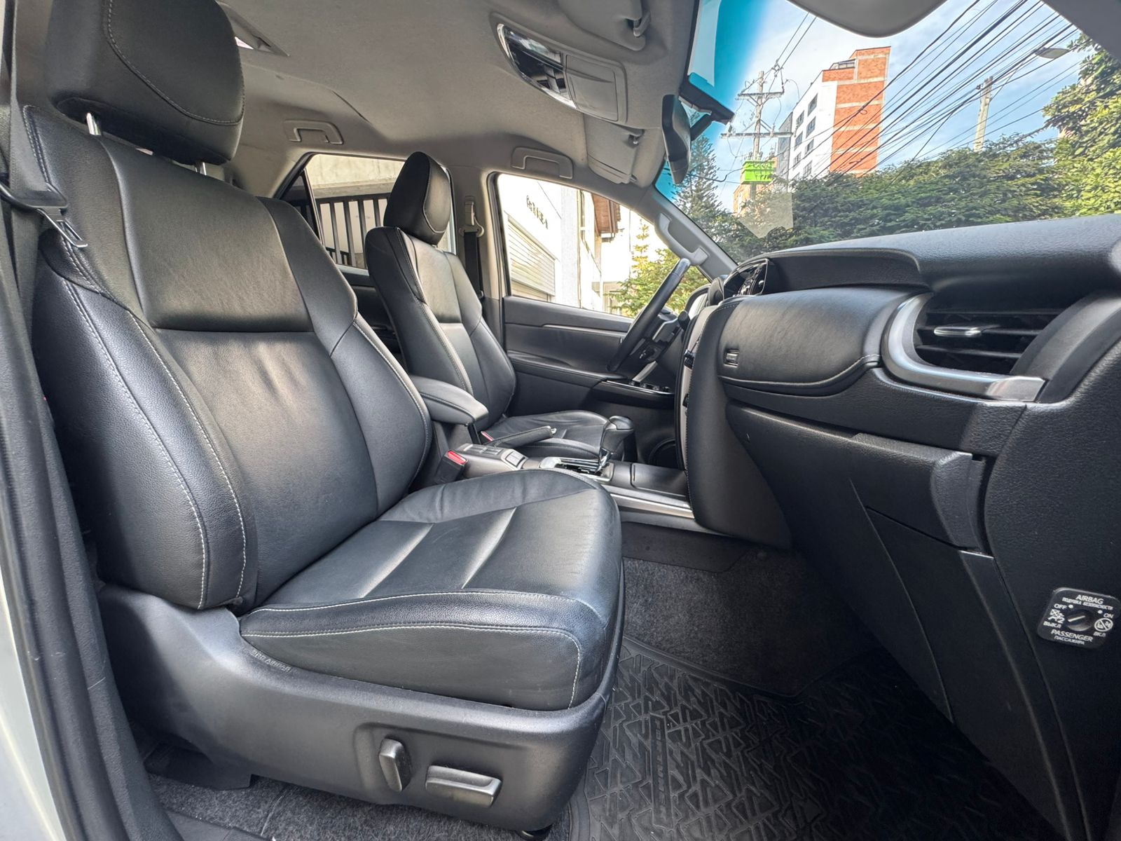 TOYOTA FORTUNER SRV 2021 - Imagen 21