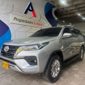 TOYOTA FORTUNER SRV 2021