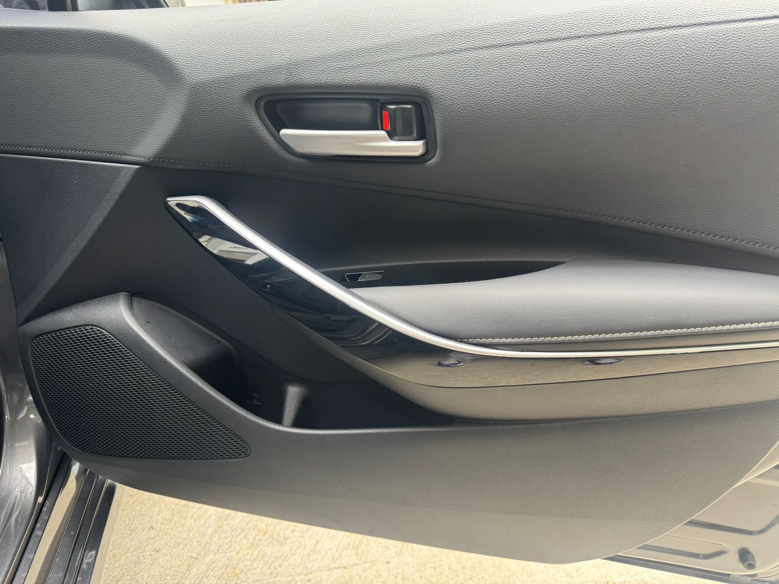 TOYOTA COROLLA SE-G HIBRIDO 2023 - Imagen 24