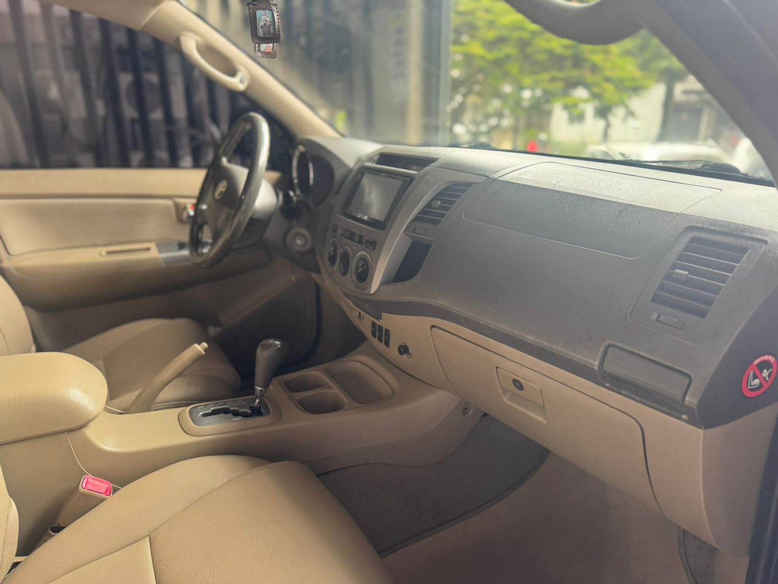 TOYOTA FORTUNER SR5 2011 - Imagen 14