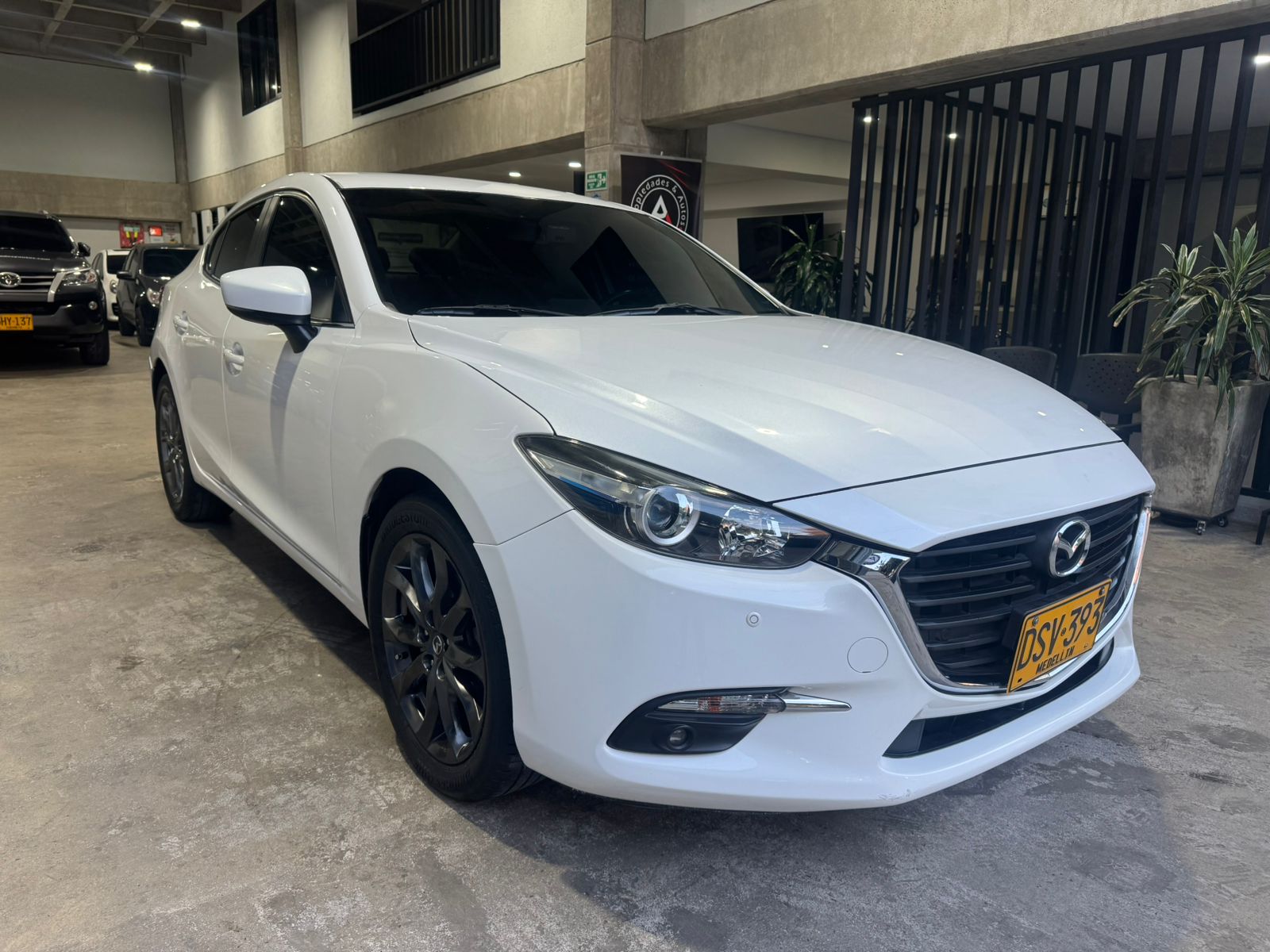 MAZDA 3 TOURING 2018 - Imagen 3