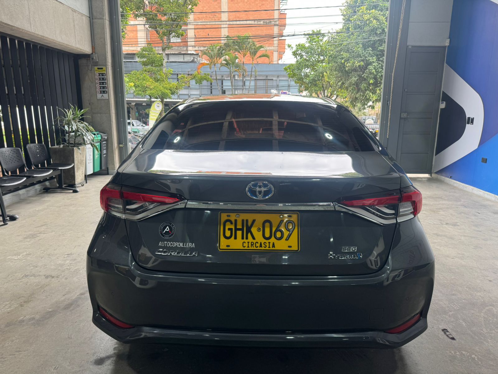 TOYOTA COROLLA SE-G HIBRIDO 2023 - Imagen 6