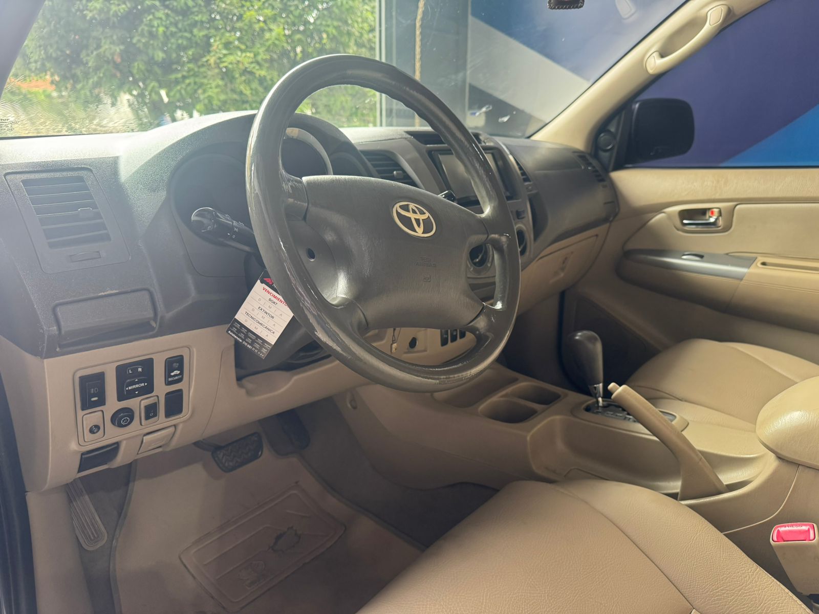 TOYOTA FORTUNER SR5 2011 - Imagen 11