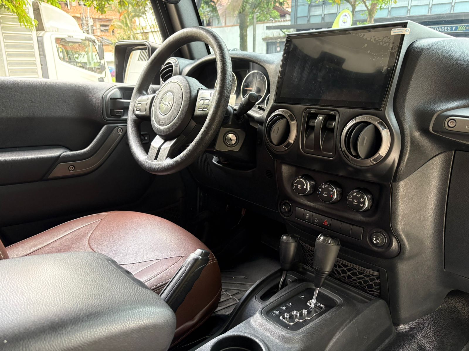 JEEP WRANGLER SPORT 2016 - Imagen 18