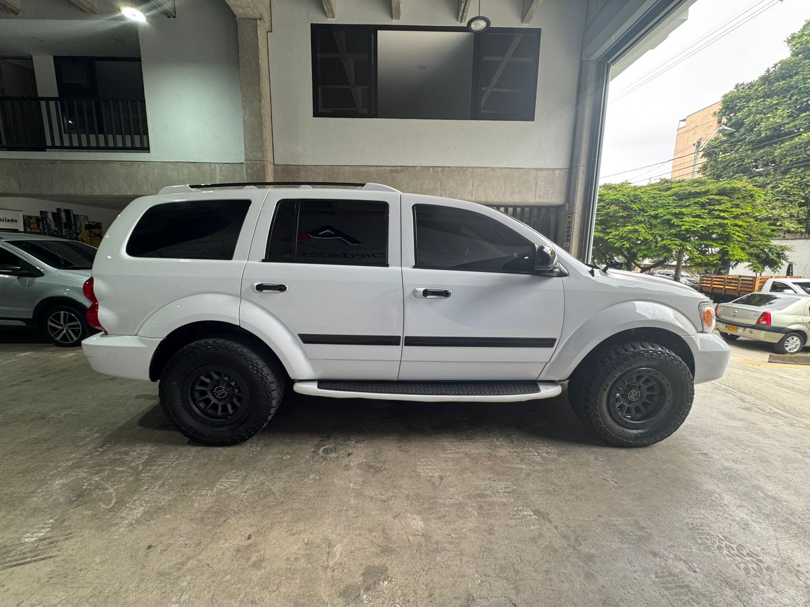 DODGE DURANGO VERSIÓN EUROPEA 2009 - Imagen 4