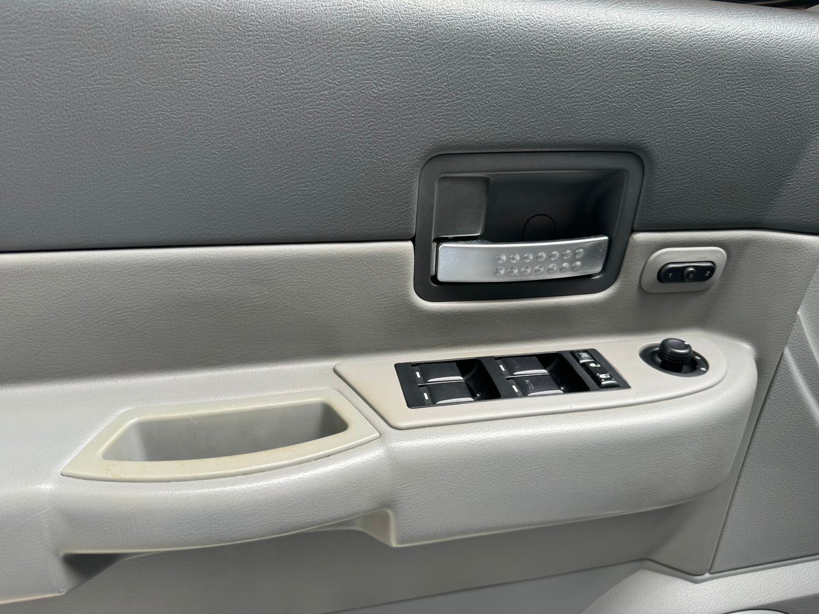 DODGE DURANGO VERSIÓN EUROPEA 2009 - Imagen 8