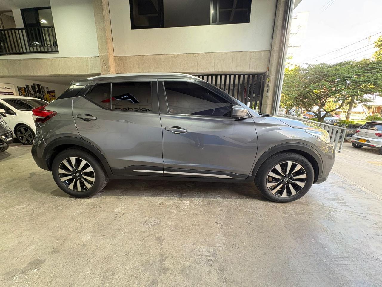 NISSAN KICKS EXCLUSIVE 2018 - Imagen 4