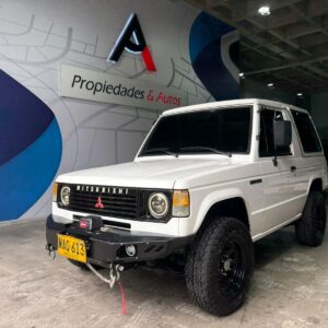 MITSUBISHI MONTERO 1995