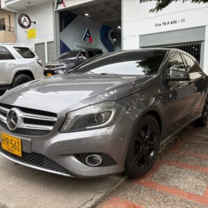 MERCEDES BENZ A200 2016