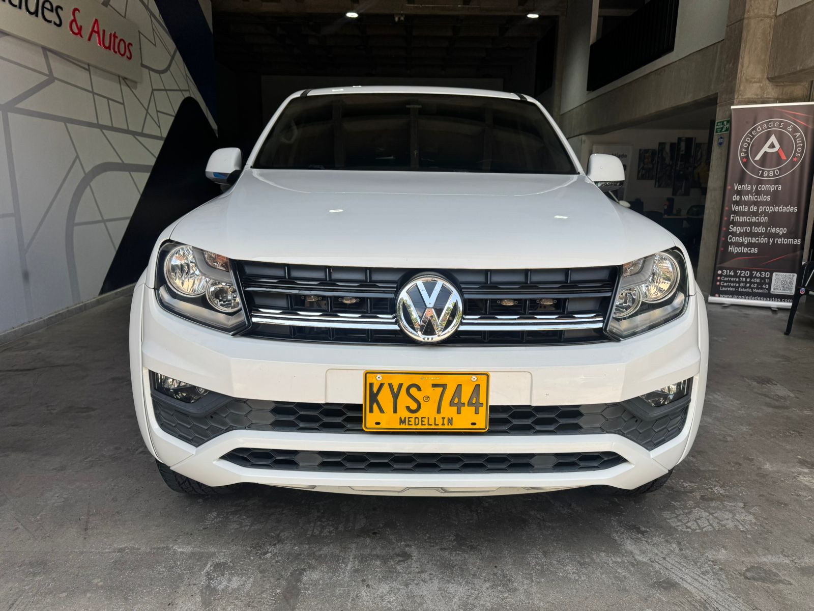 VOLKSWAGEN AMAROK COMFORTLINE 2021 - Imagen 2