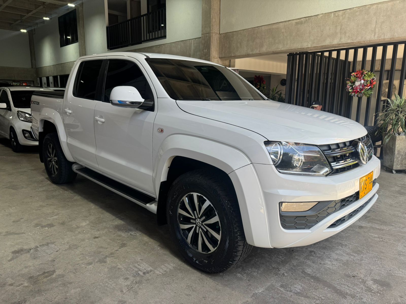 VOLKSWAGEN AMAROK COMFORTLINE 2021 - Imagen 3
