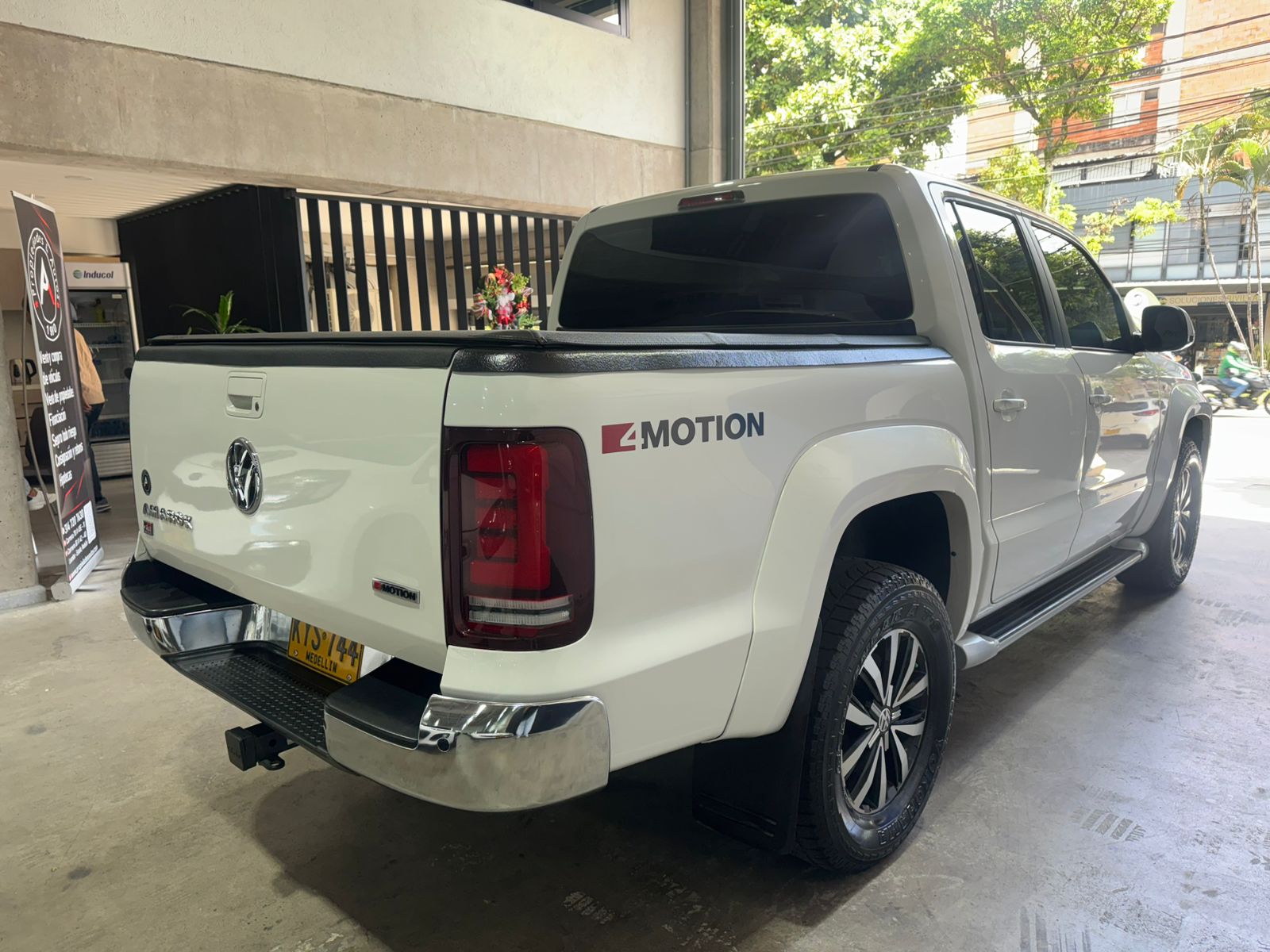 VOLKSWAGEN AMAROK COMFORTLINE 2021 - Imagen 5