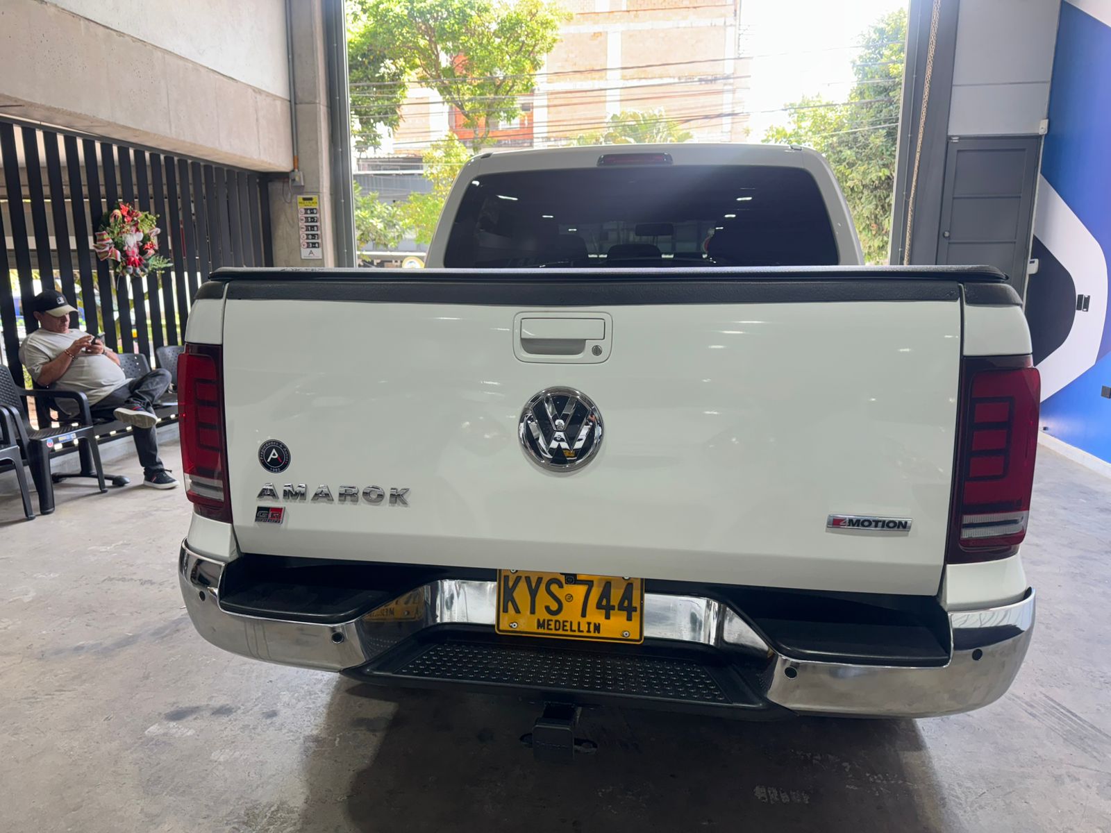 VOLKSWAGEN AMAROK COMFORTLINE 2021 - Imagen 6
