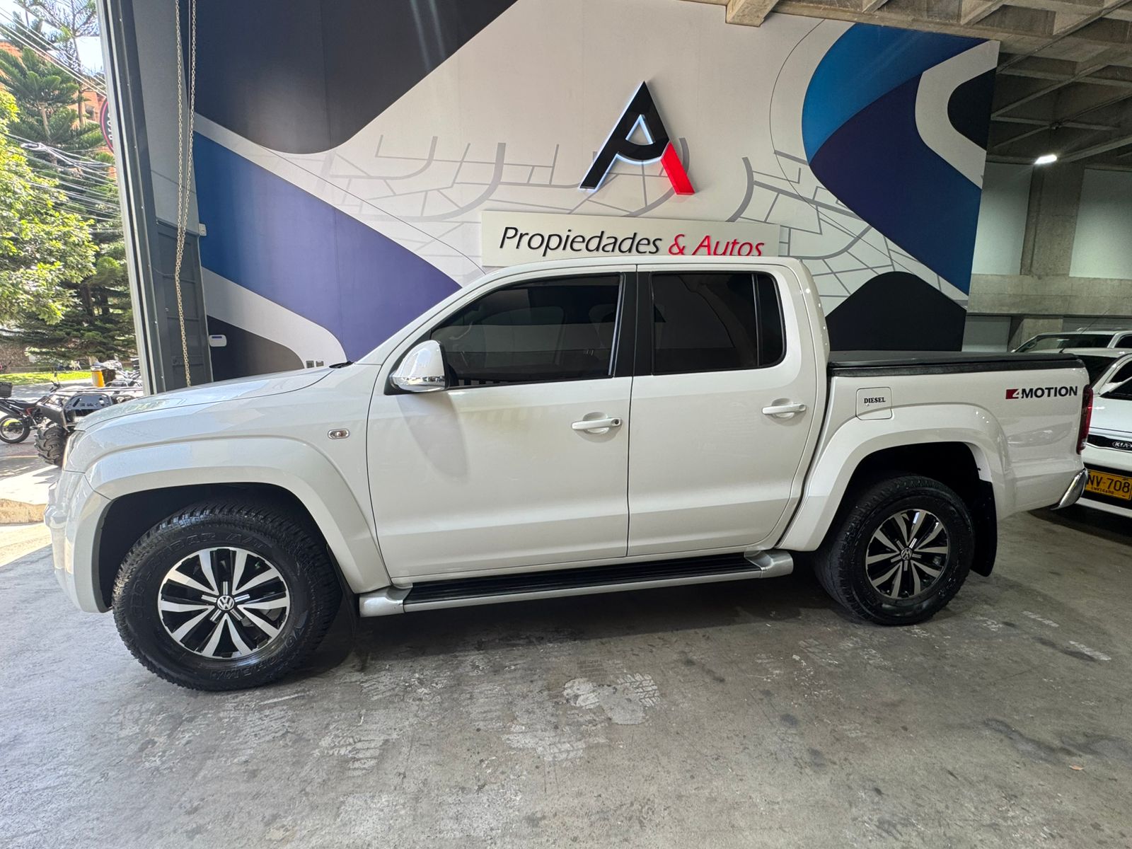VOLKSWAGEN AMAROK COMFORTLINE 2021 - Imagen 8