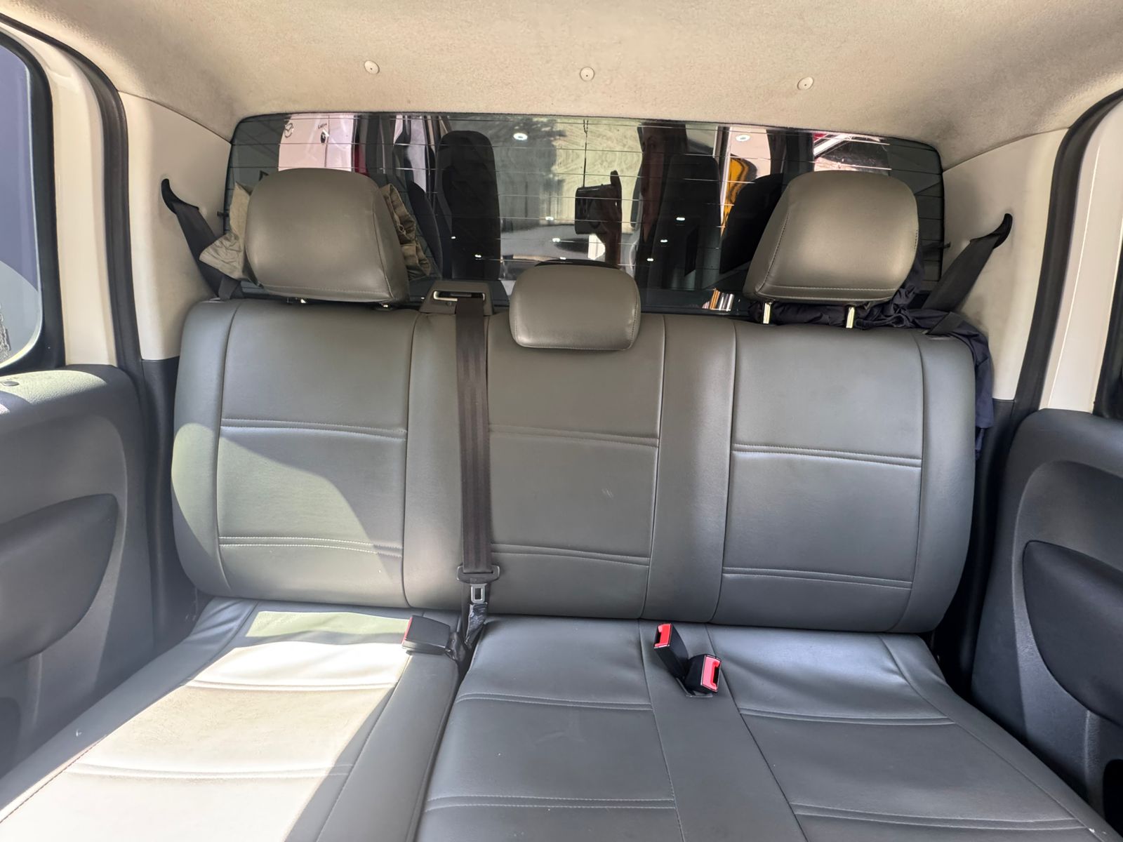 VOLKSWAGEN AMAROK COMFORTLINE 2021 - Imagen 9