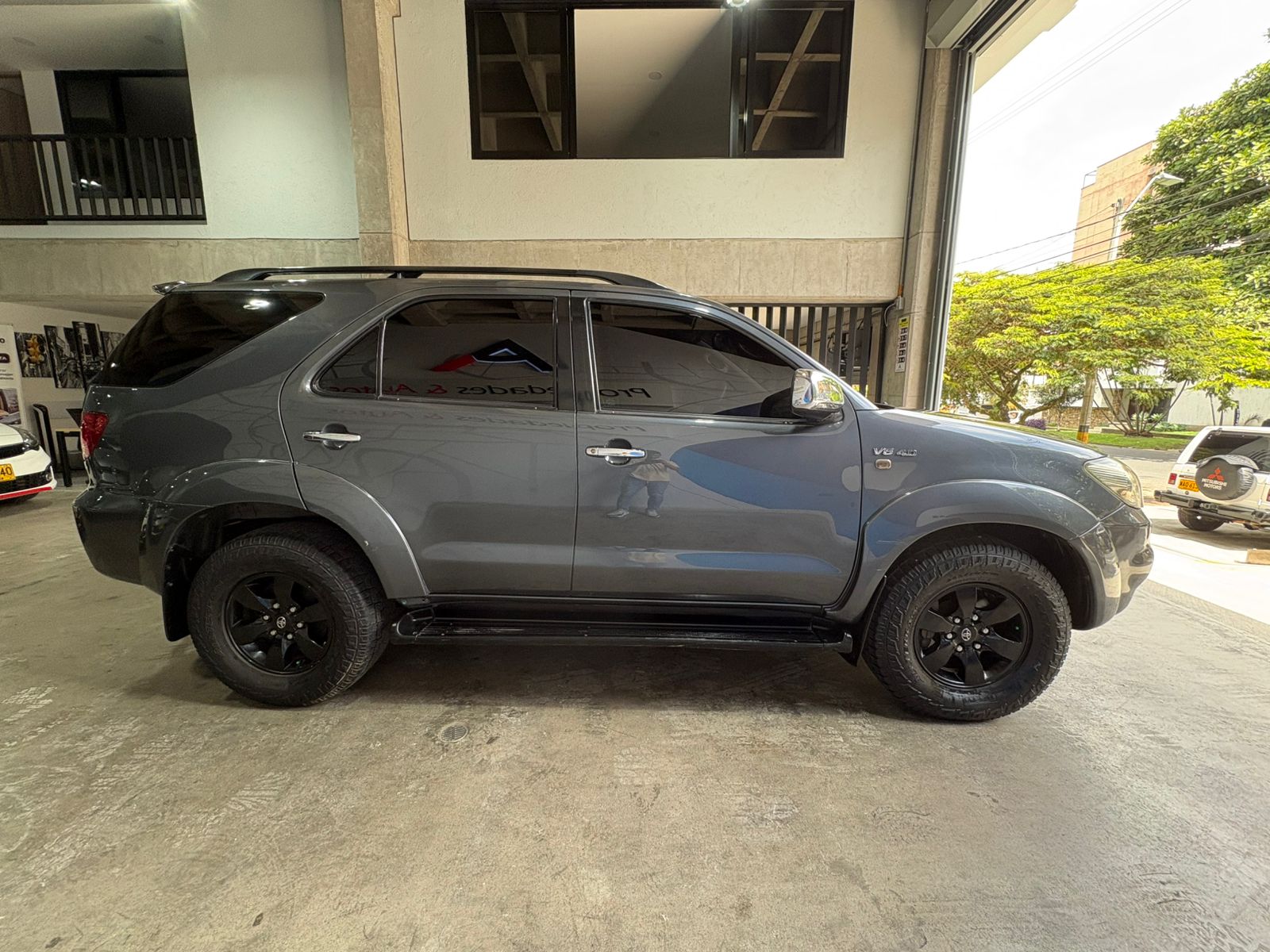 TOYOTA FORTUNER SR5 2008 - Imagen 4