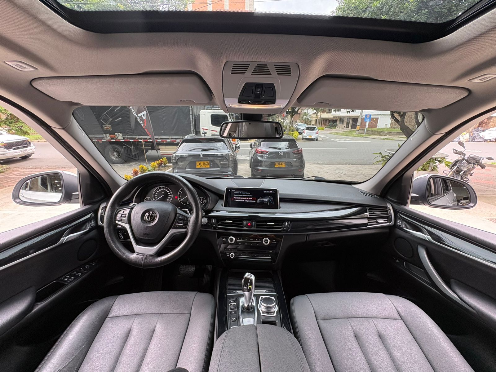 BMW X5 XDRIVE 40E 2018 - Imagen 9