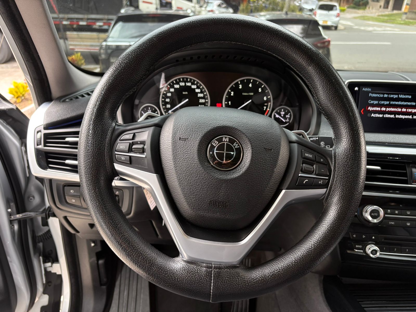 BMW X5 XDRIVE 40E 2018 - Imagen 12