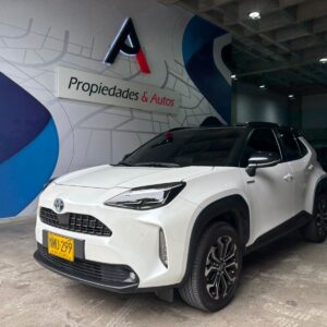 TOYOTA YARIS CROSS XLS 2024