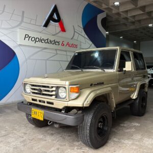 TOYOTA LAND CRUISER 1990