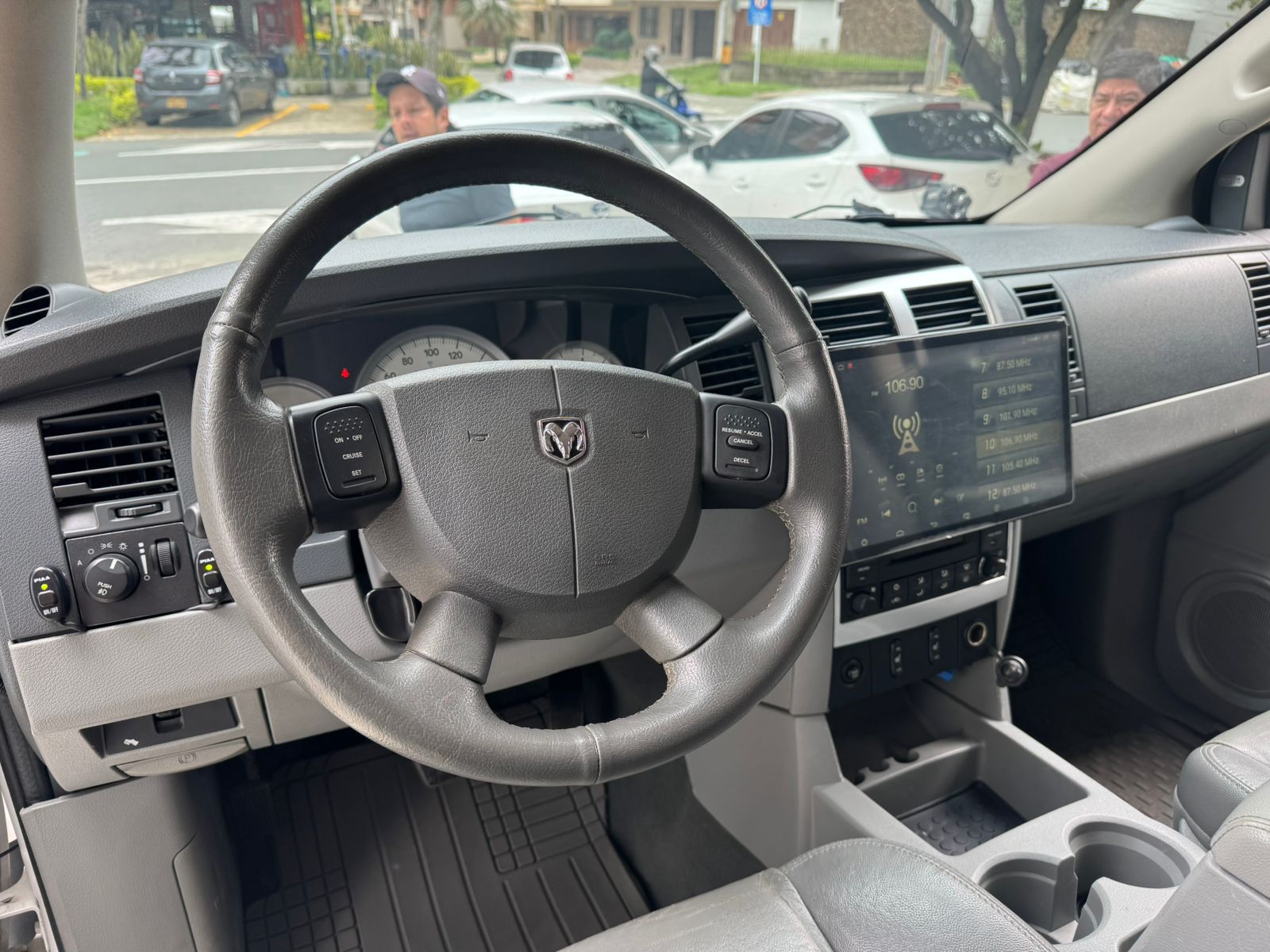 DODGE DURANGO VERSIÓN EUROPEA 2009 - Imagen 11