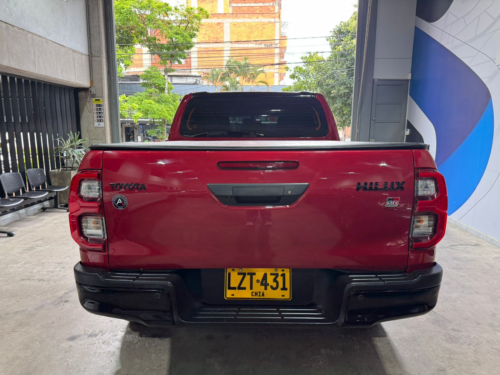 TOYOTA HILUX GR 2023 - Imagen 6