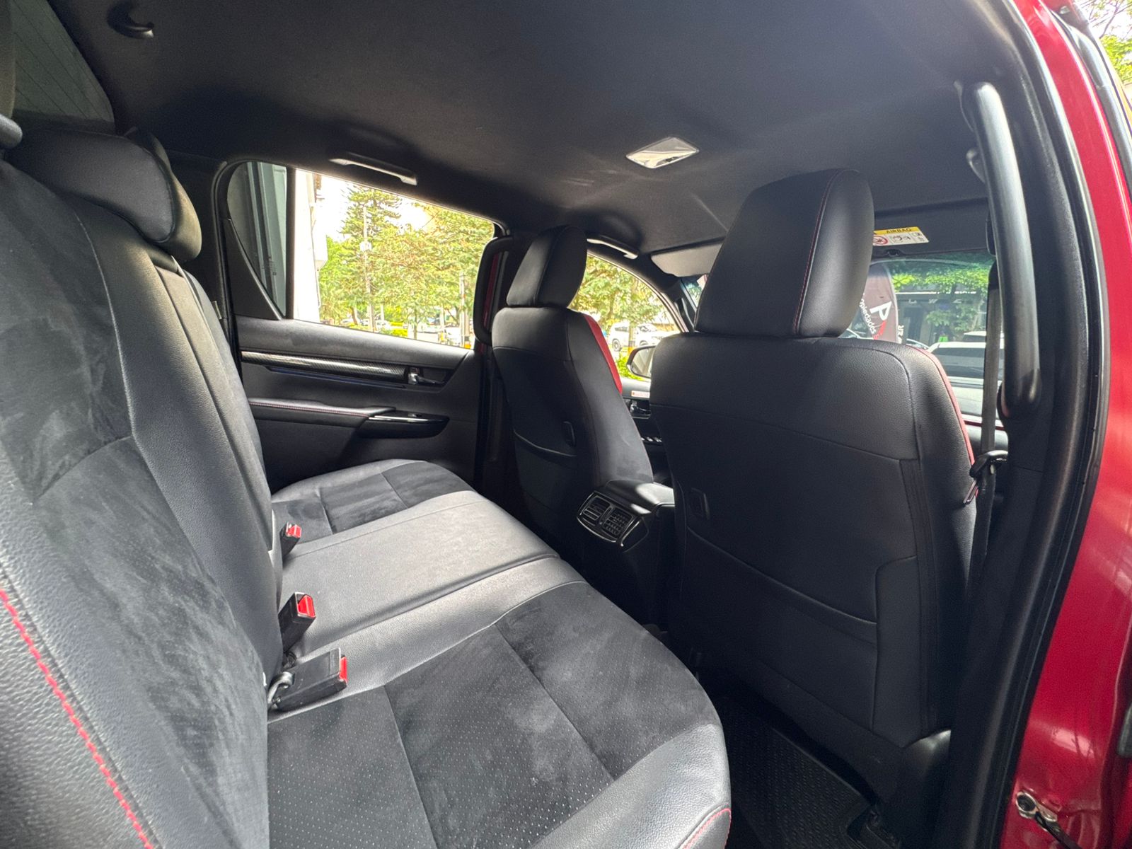 TOYOTA HILUX GR 2023 - Imagen 18