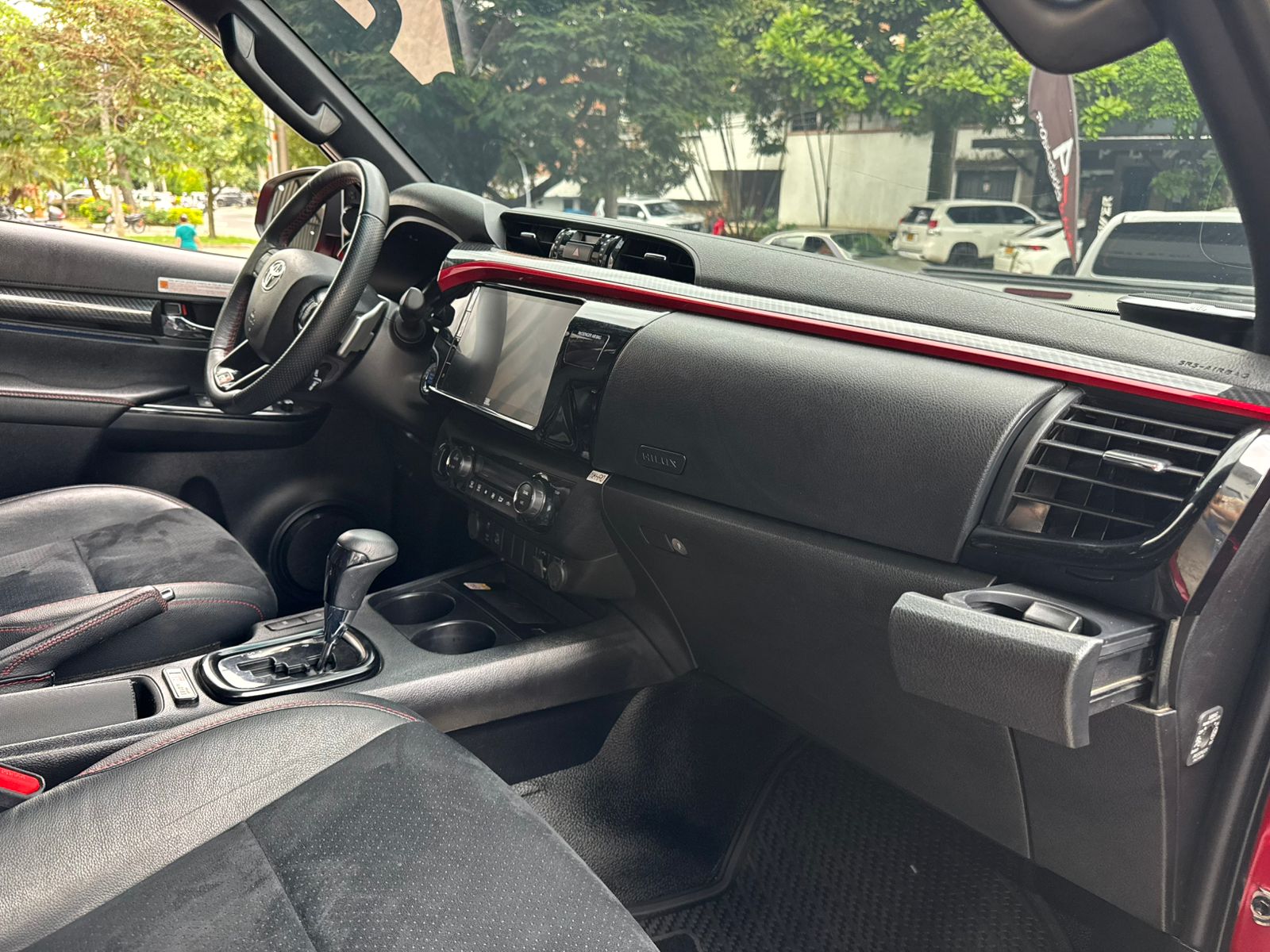 TOYOTA HILUX GR 2023 - Imagen 20