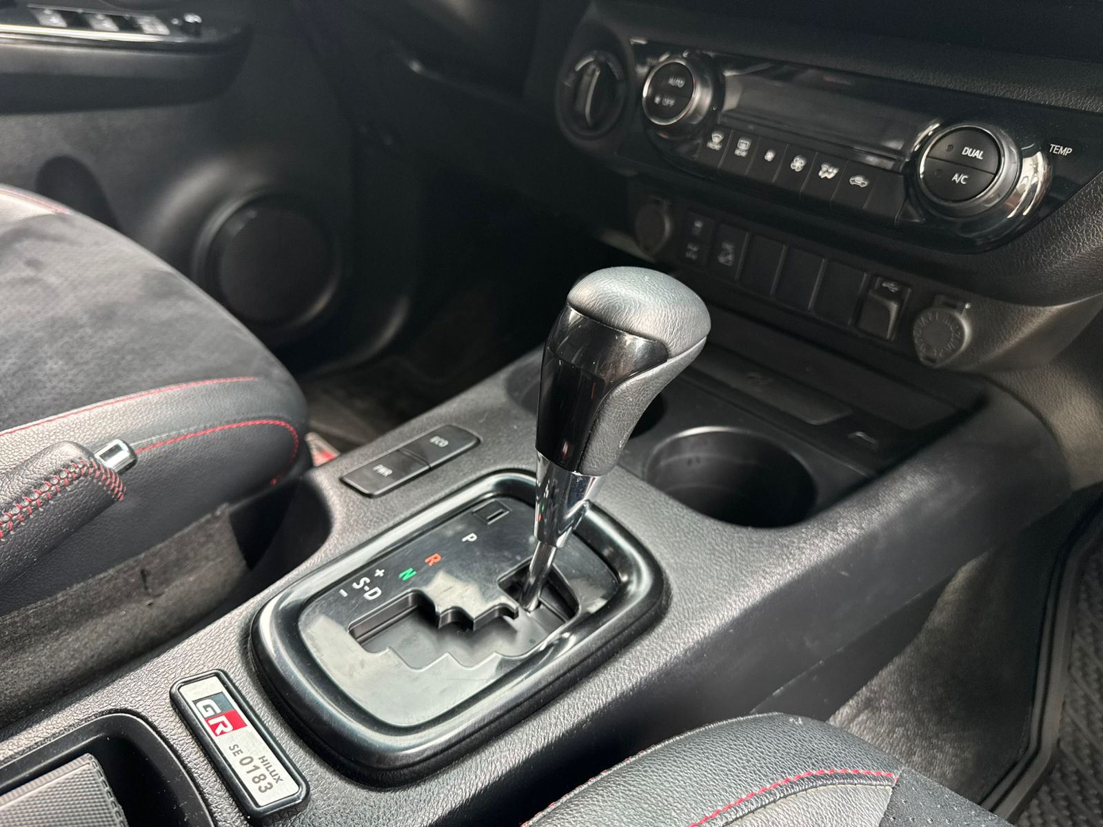 TOYOTA HILUX GR 2023 - Imagen 22