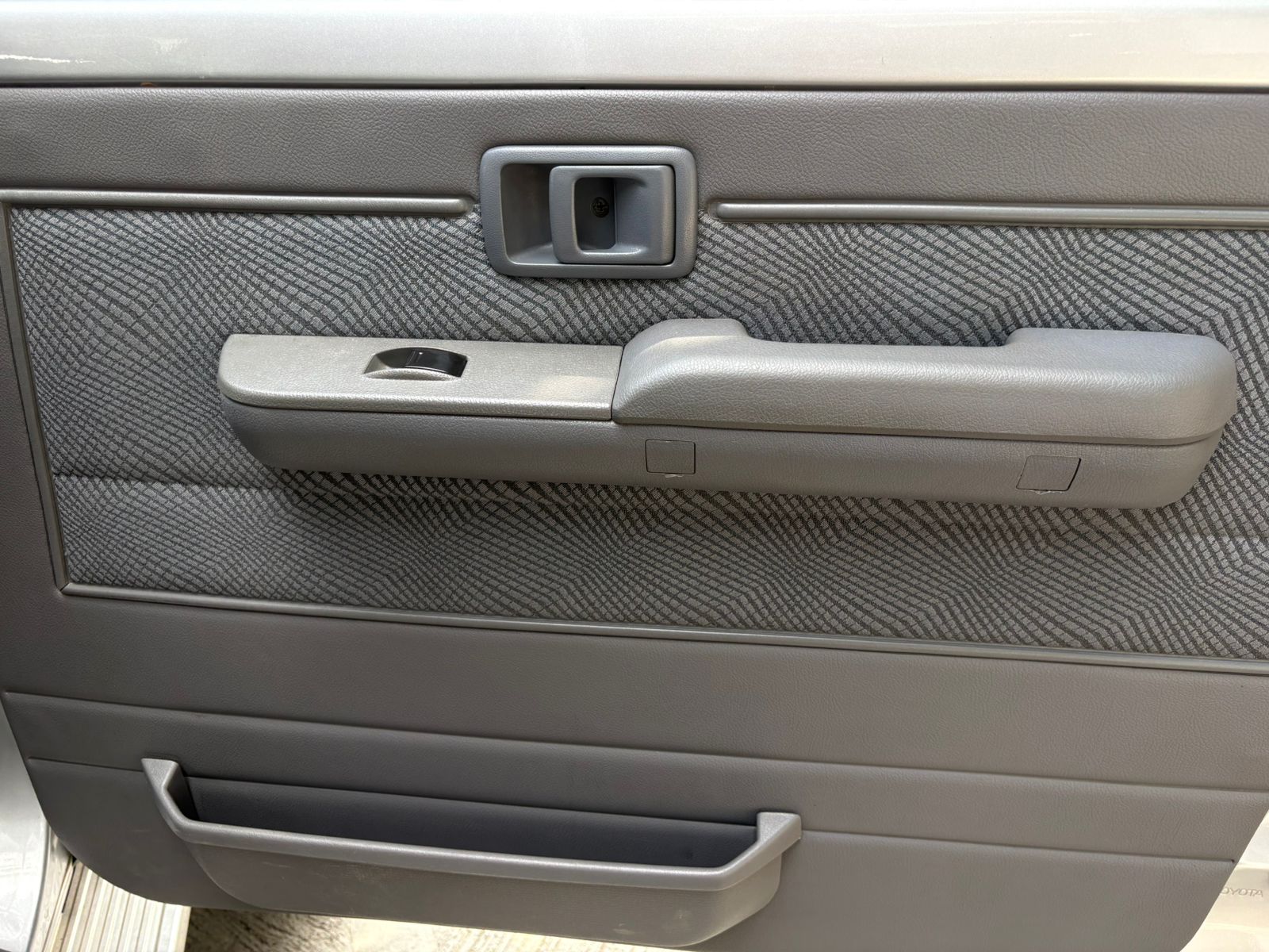 TOYOTA LAND CRUISER 70 LX V6 2013 - Imagen 24