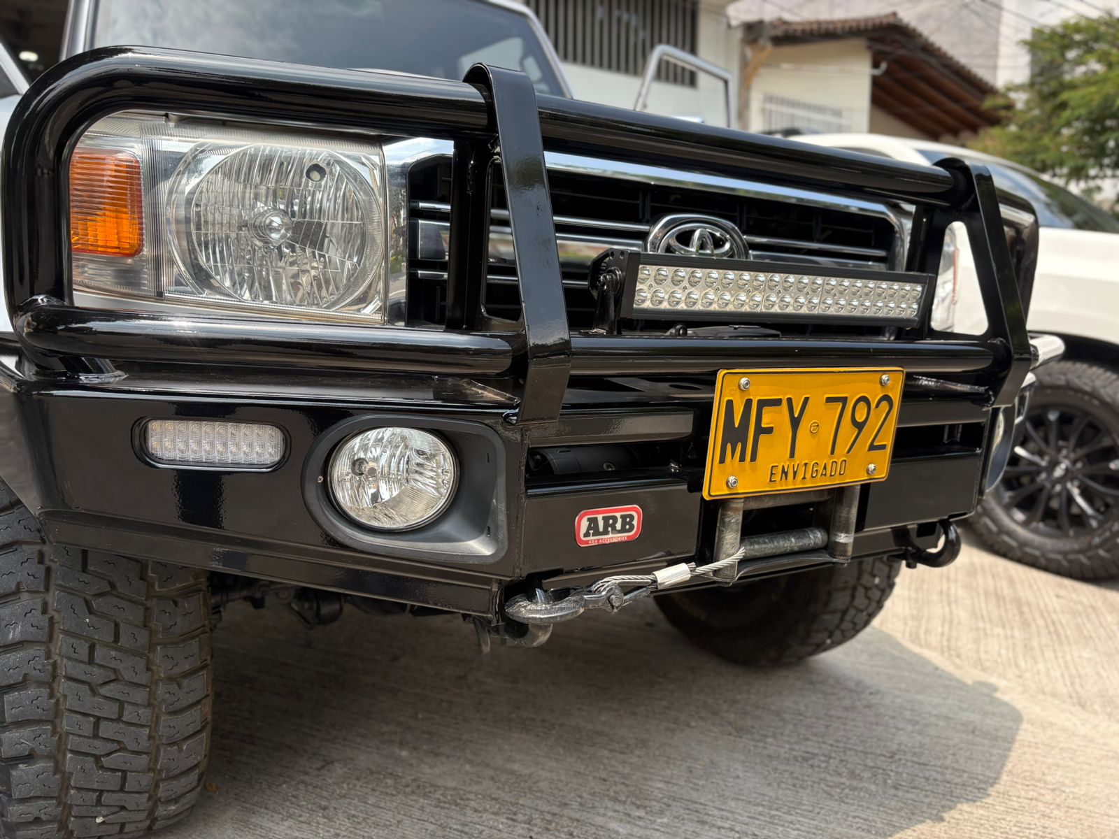 TOYOTA LAND CRUISER 70 LX V6 2013 - Imagen 26