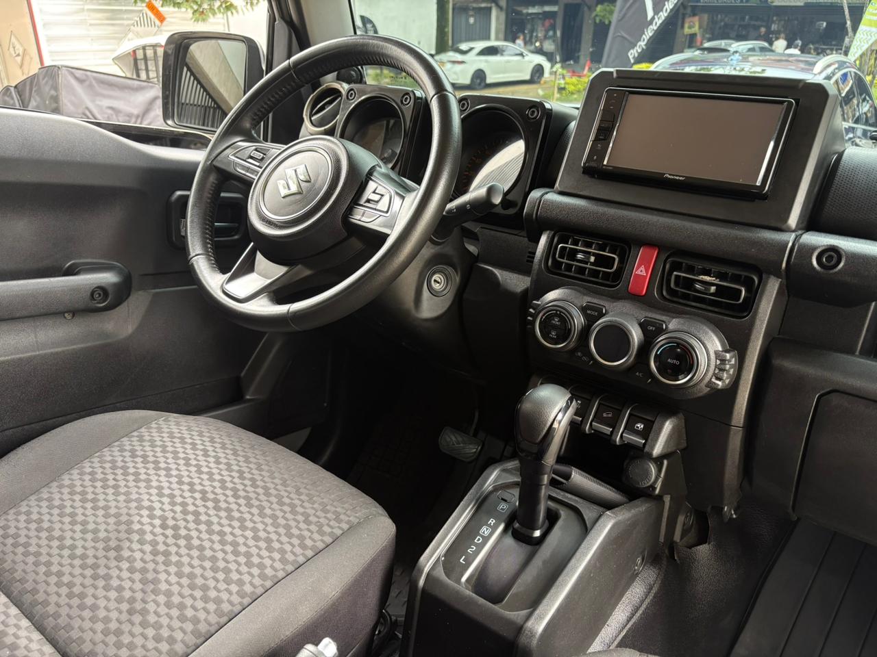 SUZUKI JIMMY AT 2021 - Imagen 17