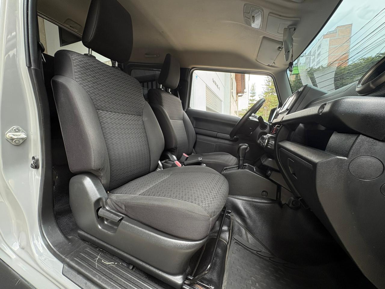 SUZUKI JIMMY AT 2021 - Imagen 19