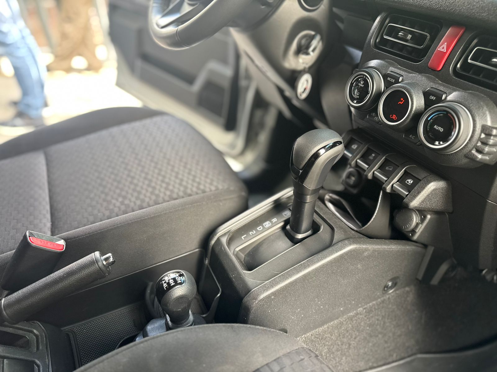 SUZUKI JIMNY 2025 - Imagen 23