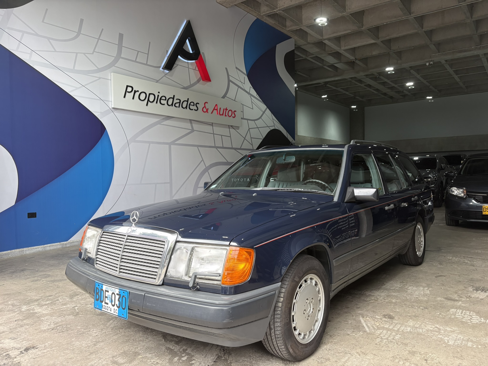 MERCEDES BENZ 300 TE 1989