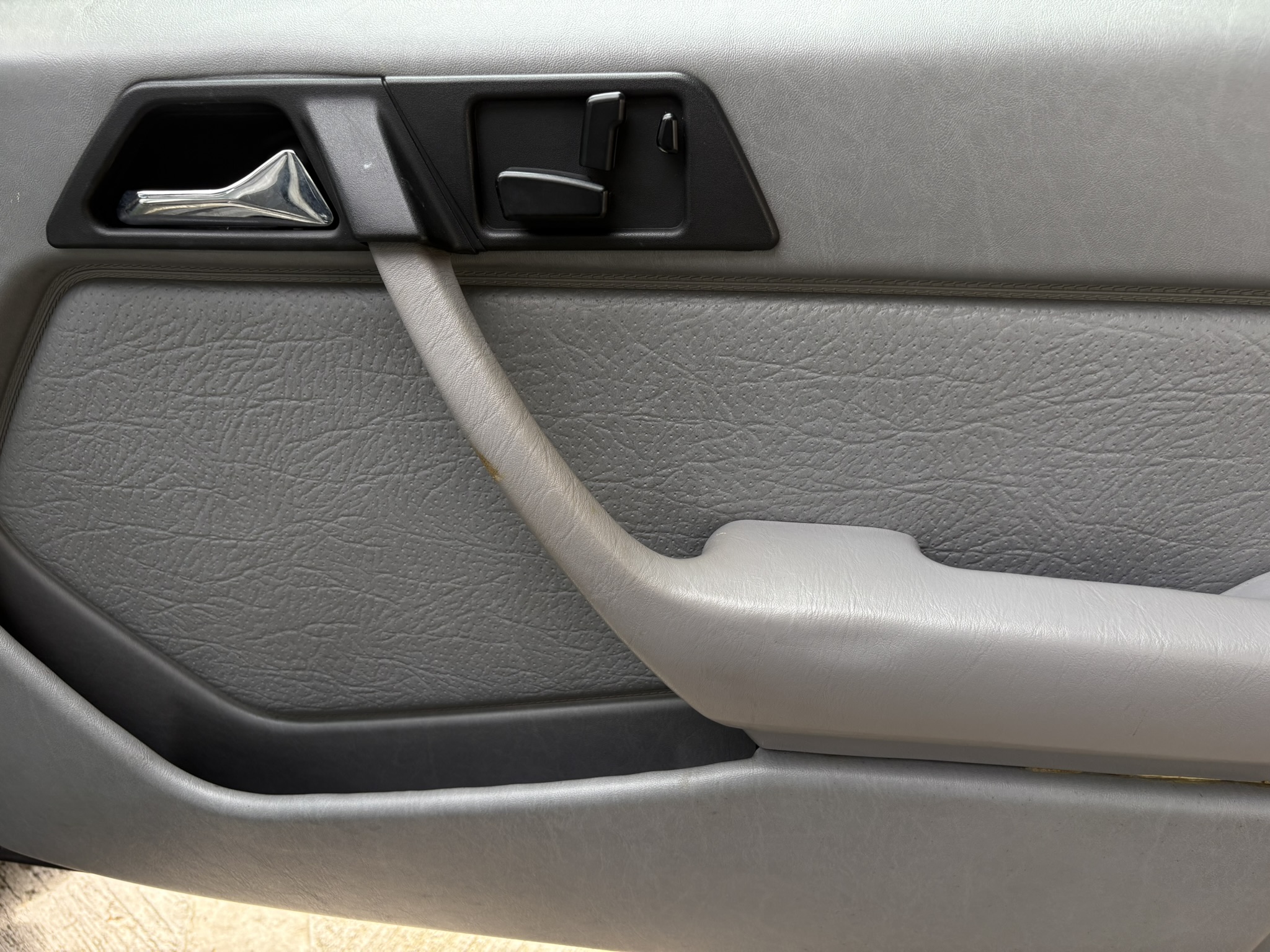 MERCEDES BENZ 300 TE 1989 - Imagen 25