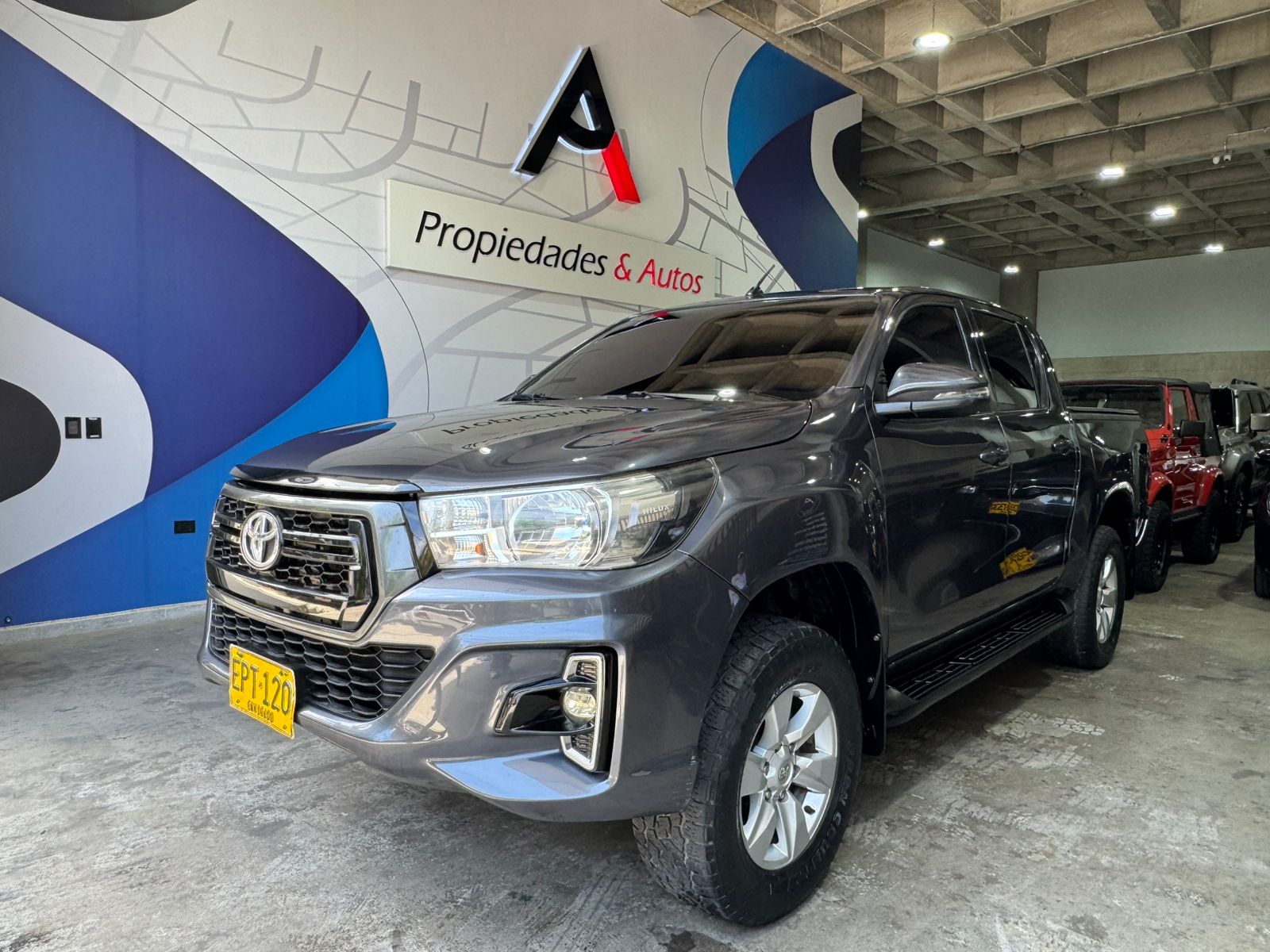 TOYOTA HILUX 2019