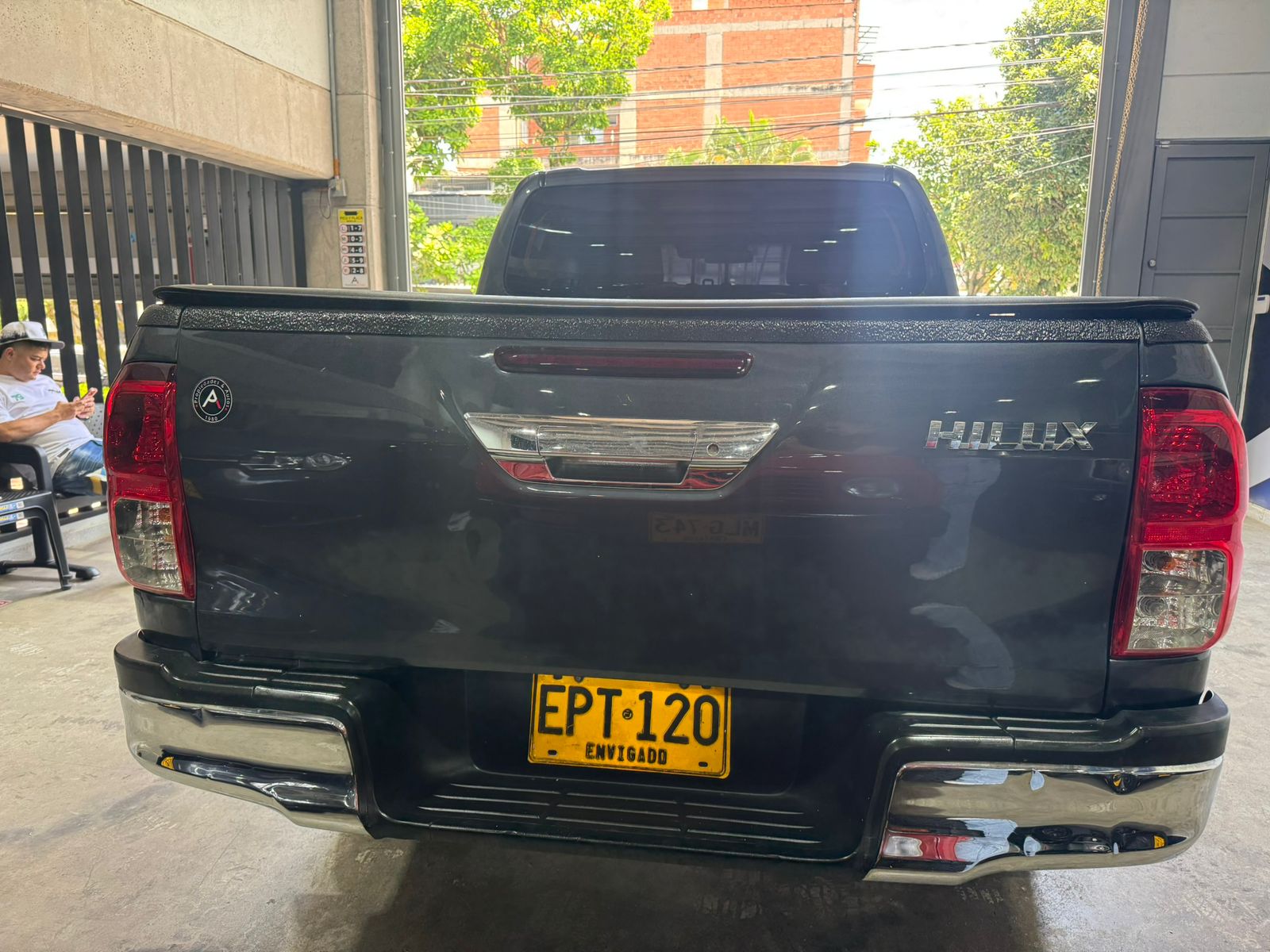 TOYOTA HILUX 2019 - Imagen 5