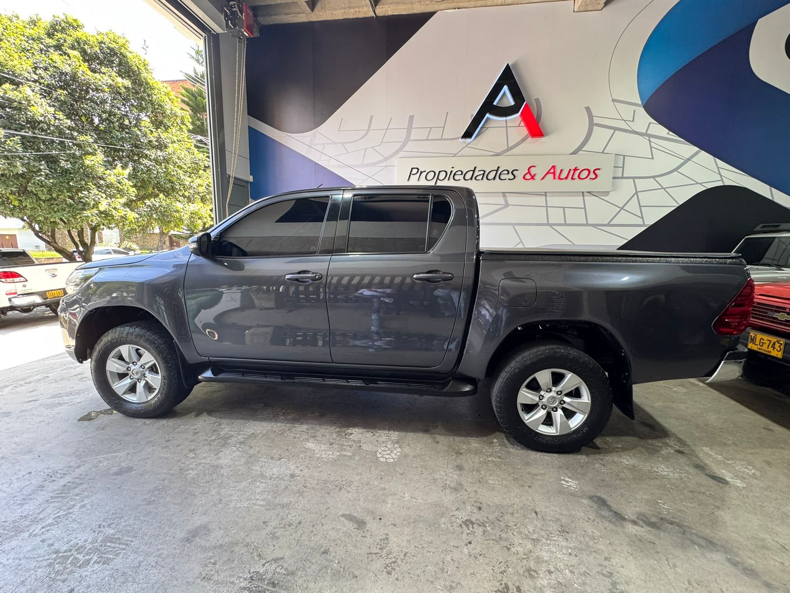 TOYOTA HILUX 2019 - Imagen 7