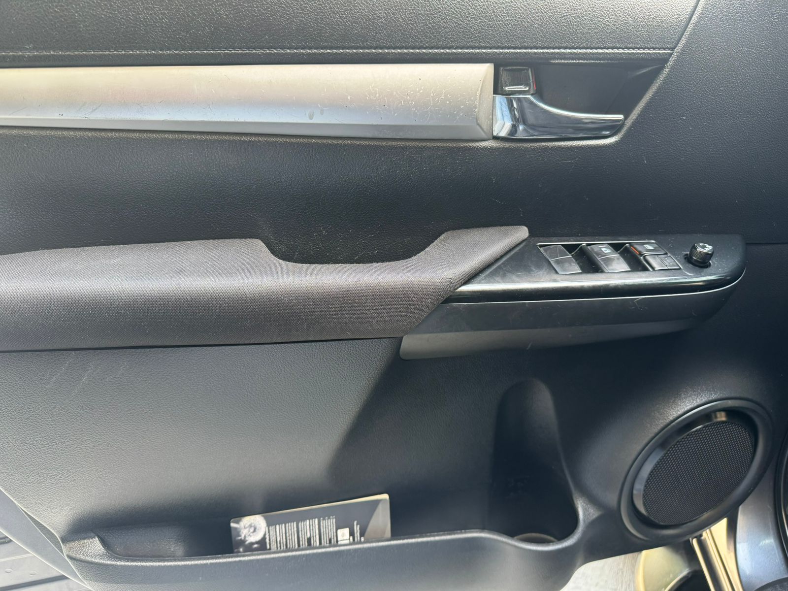 TOYOTA HILUX 2019 - Imagen 10