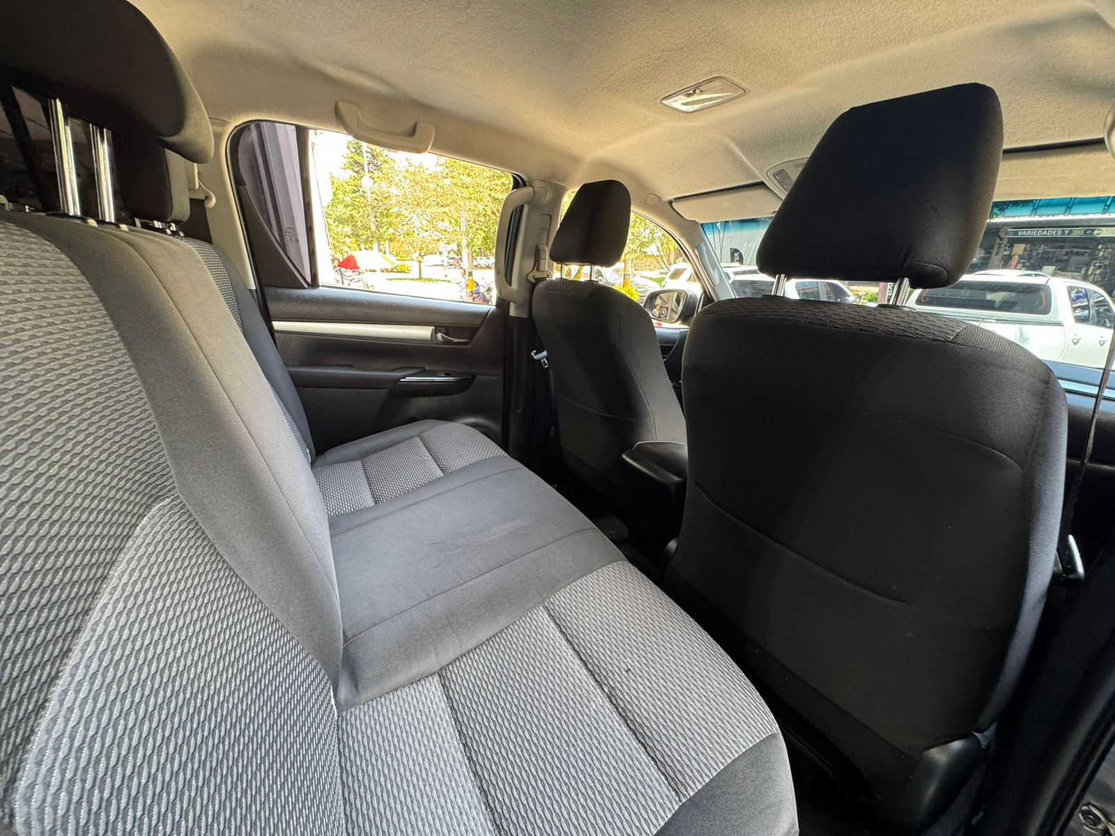 TOYOTA HILUX 2019 - Imagen 15