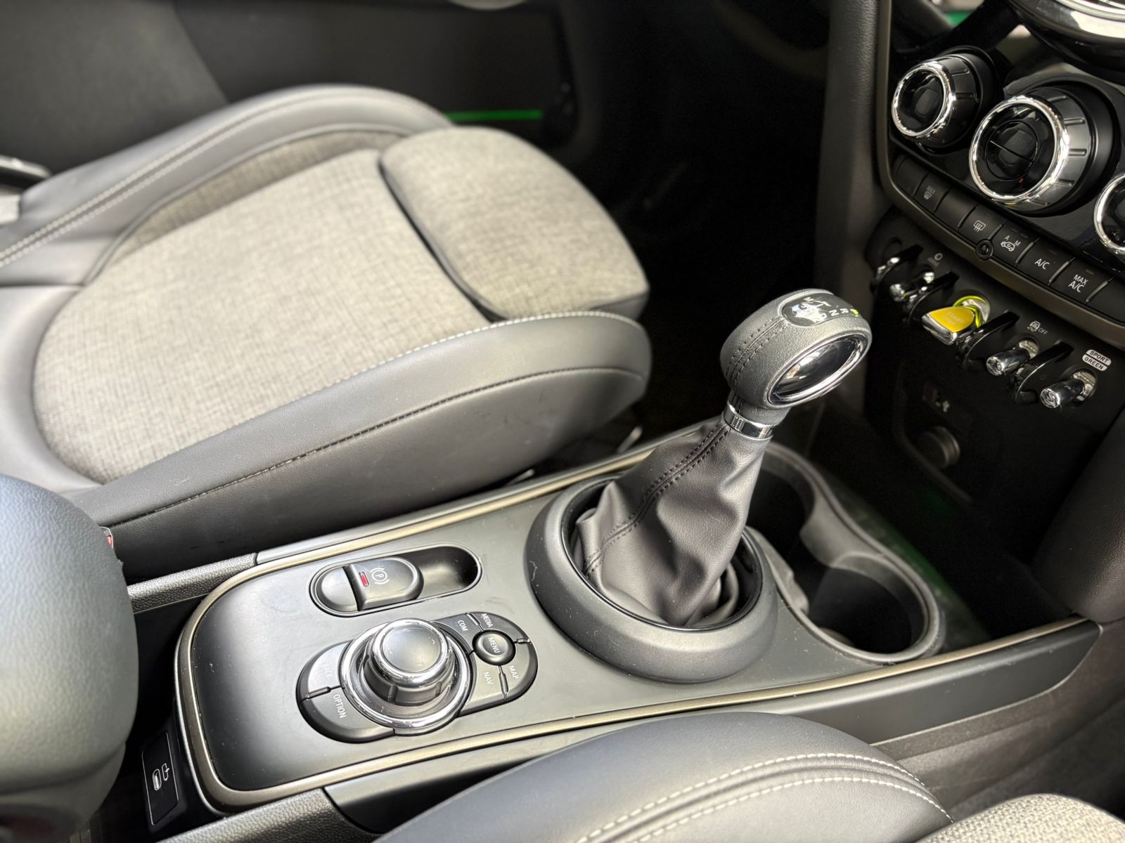 MINI COOPER SE ALL 4 COUNTRYMAN 2023 - Imagen 23