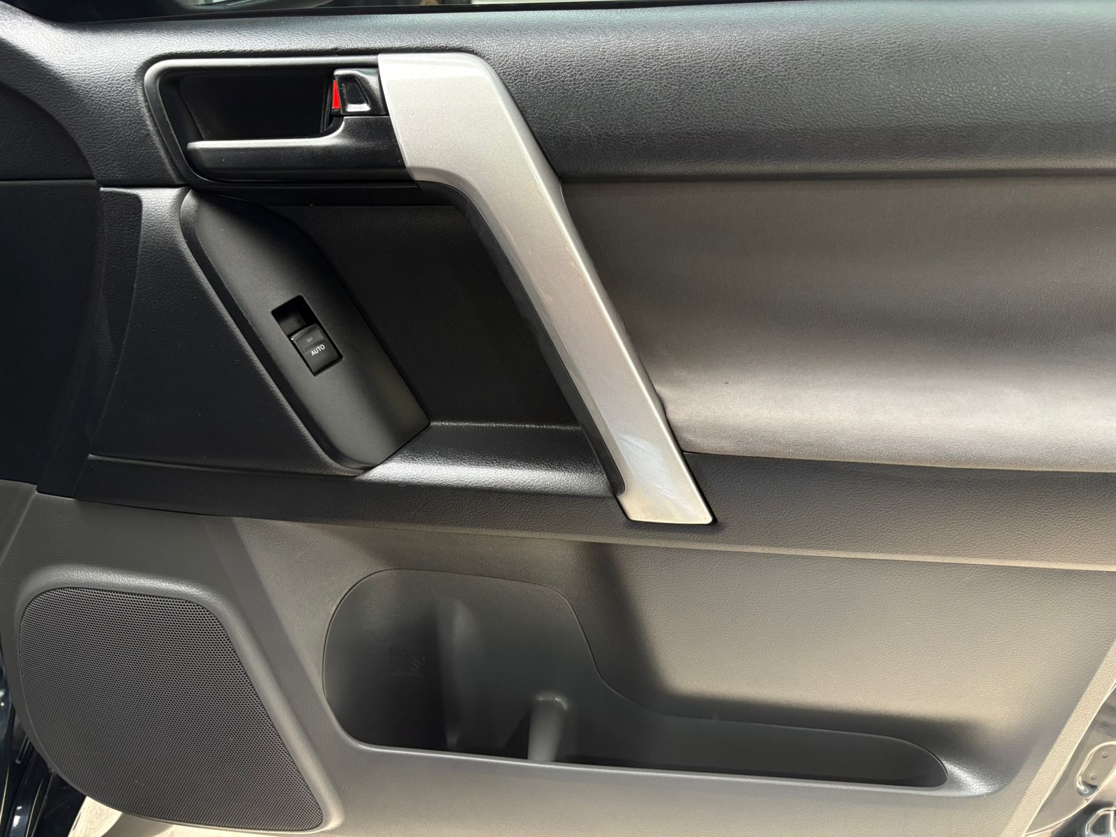 TOYOTA PRADO TXL BLINDADA 2013 - Imagen 25