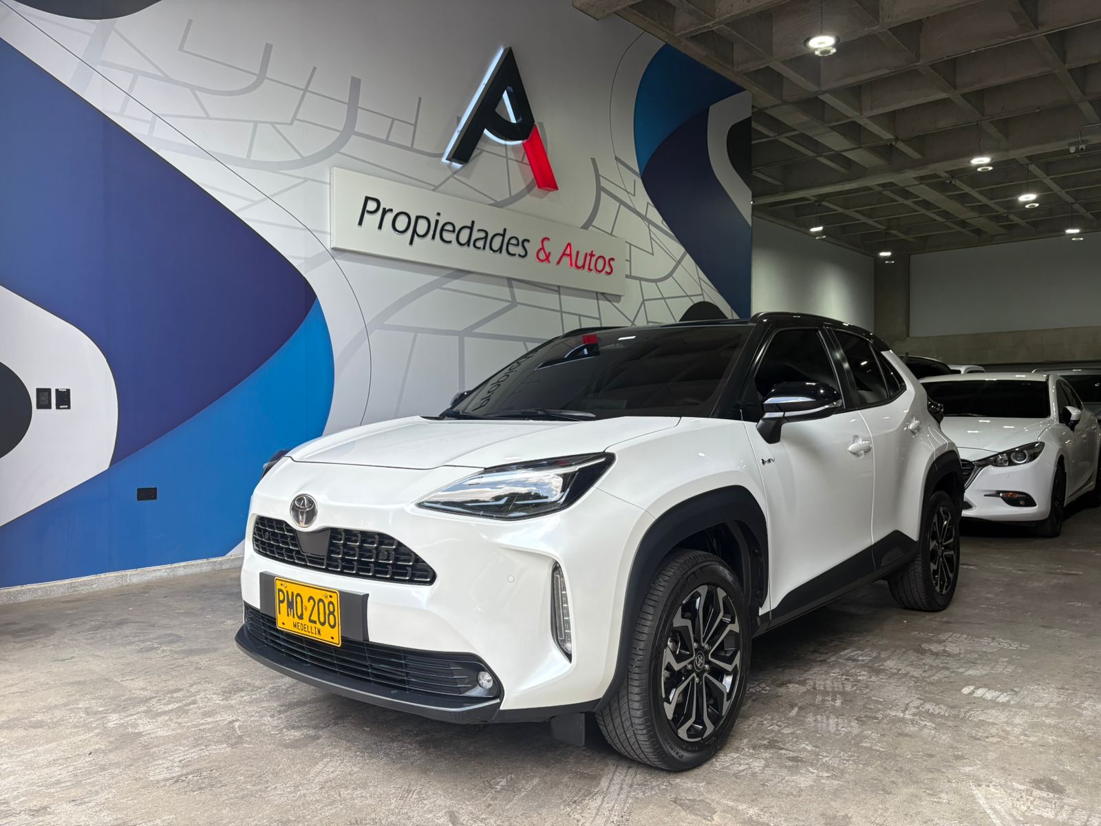 TOYOTA YARIS CROSS XLS 2025