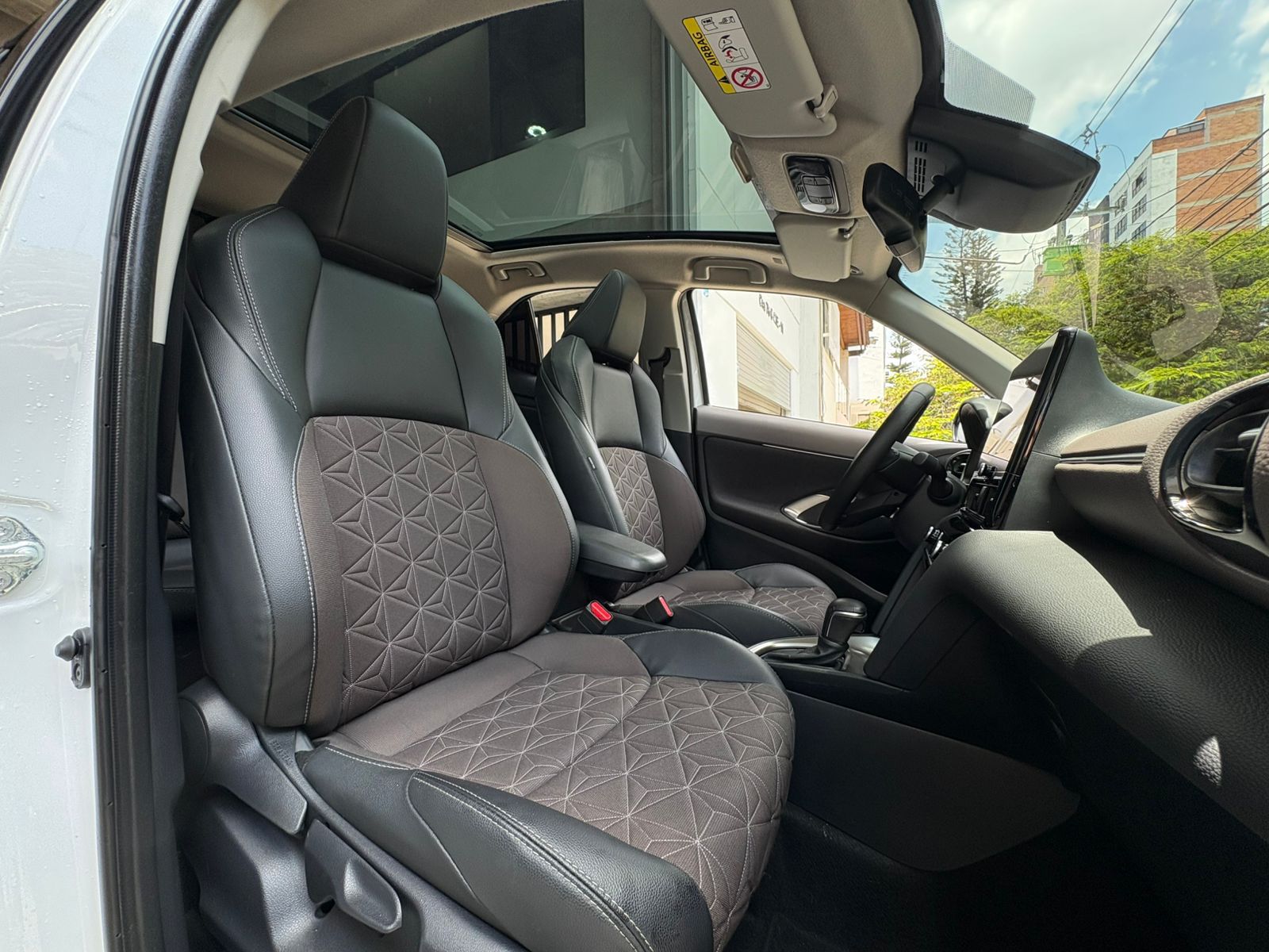 TOYOTA YARIS CROSS XLS 2025 - Imagen 24